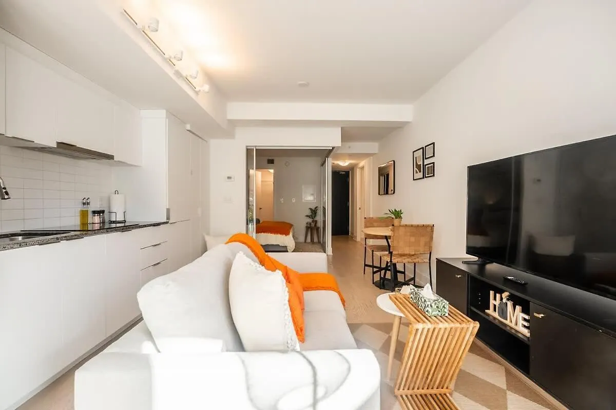 Urban Luxury In The Heart Of Downtown Toronto Lejlighed 0*,